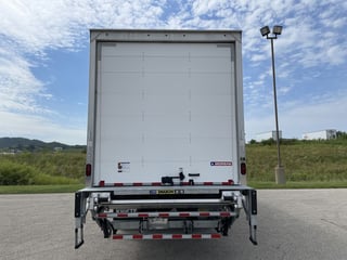 Slide images of 2025 MACK MD642