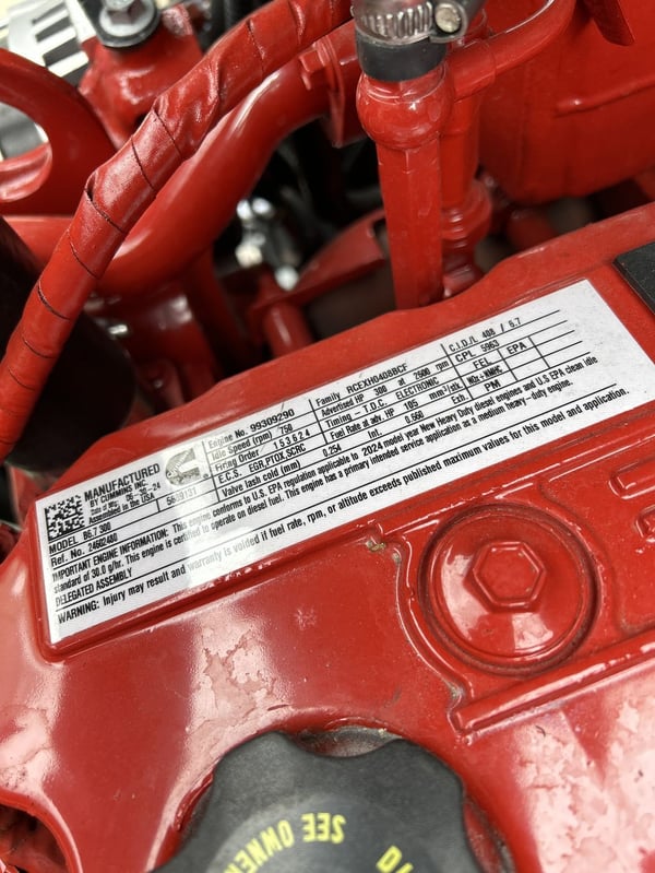 Slide images of 2025 MACK MD642