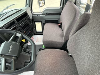 Slide images of 2025 MACK MD642