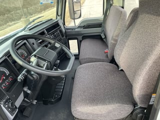 Slide images of 2025 MACK MD642