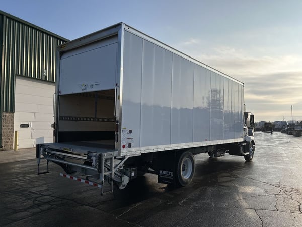 Slide images of 2025 MACK MD642