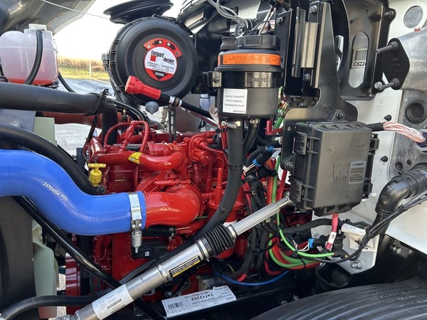 Slide images of 2025 MACK MD642