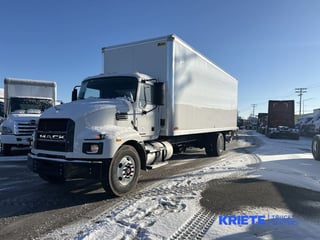 Slide images of 2025 MACK MD642