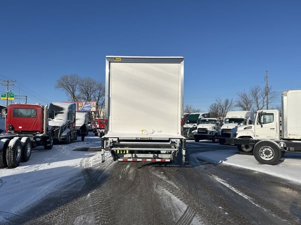 Slide images of 2025 MACK MD642