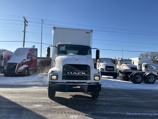 Slide images of 2025 MACK MD642