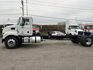 Slide images of 2025 MACK MD642 