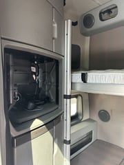 Slide images of Tandem Axle Sleeper Cab Rentals 