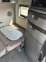 Slide images of Tandem Axle Sleeper Cab Rentals 